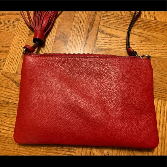 ❤️A Beautiful Red Leather Purse♥️ - Picture 2 of 9